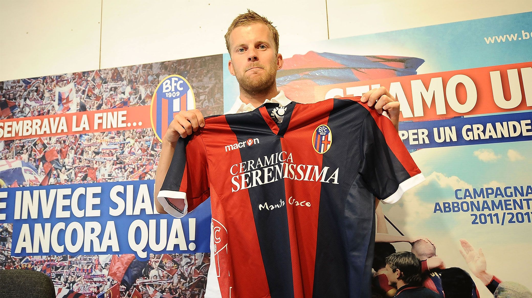 Mikael Antonsson præsenteres i Bologna F.C.